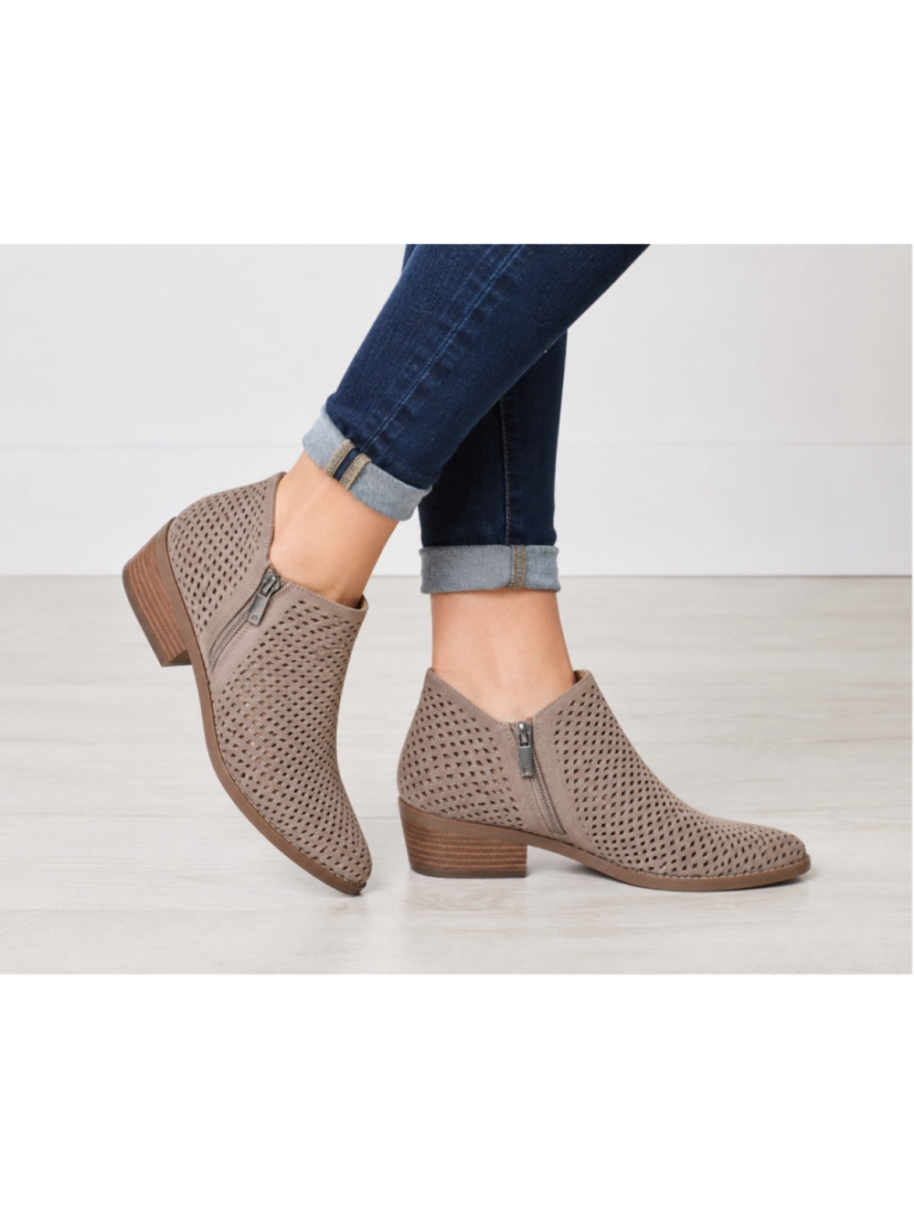 Lucky Brand Frankela Booties 8.5 Taupe Suede Leather Perforated Ankle Boots